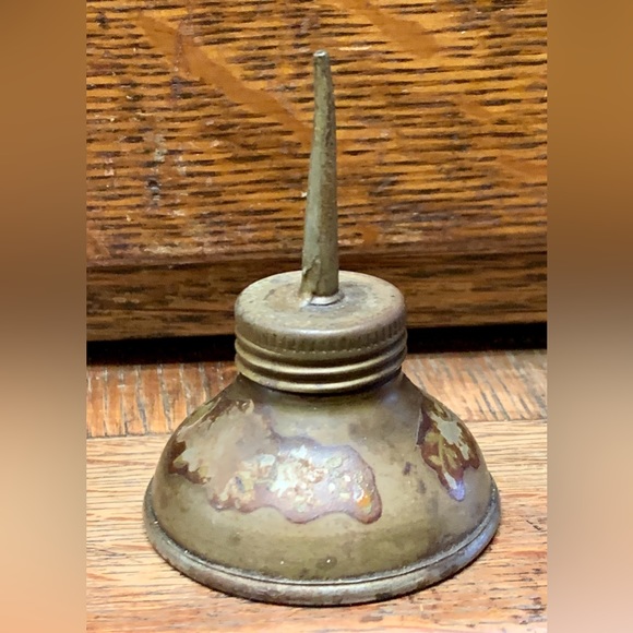 Antique Home Use Metal Straight Standard Spout Oil Can - Picture 2 of 12